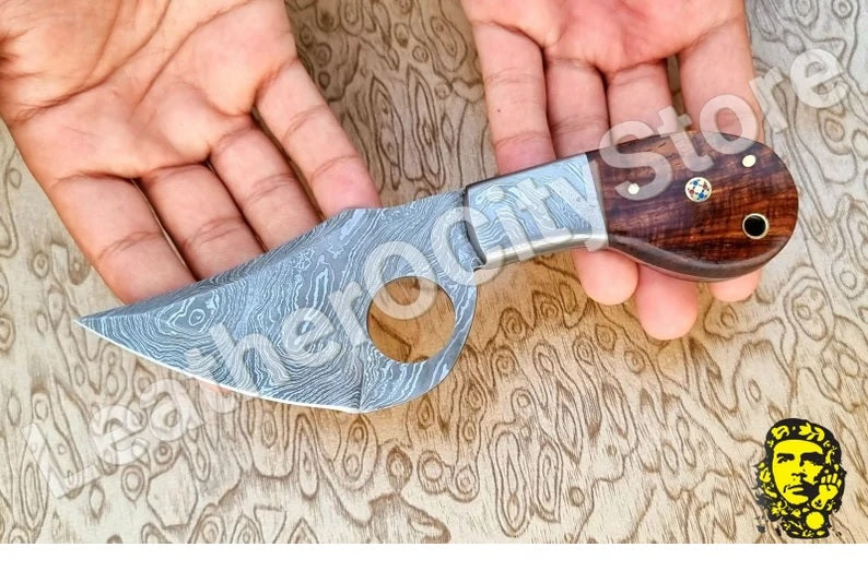 7.50 Inch Custom Handmade Damascus Steel finger hole skinning Hunting Dagger Knife- With Leather Sheath, Damascus knife, Hunting knife
